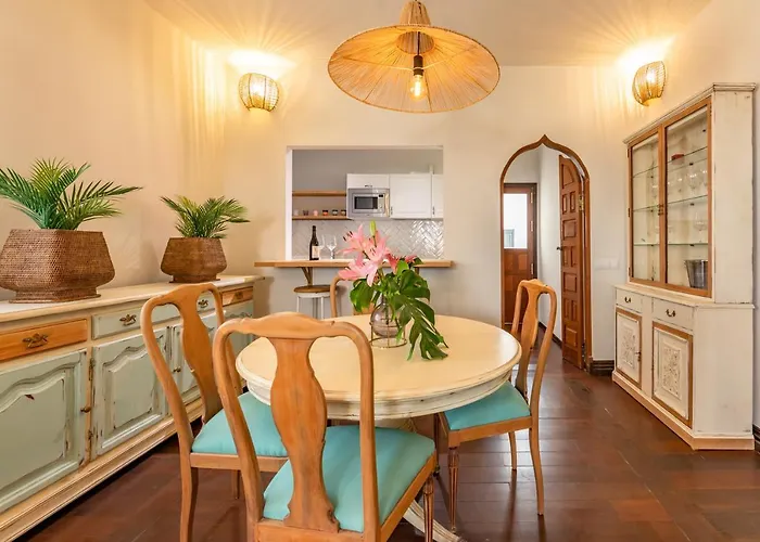 Bay Beachfront By Holidays Corralejo