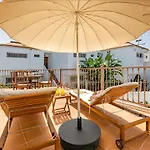 Willa Bay Beachfront By Holidays Corralejo