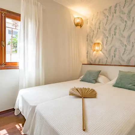 Bay Beachfront By Holidays Villa Corralejo