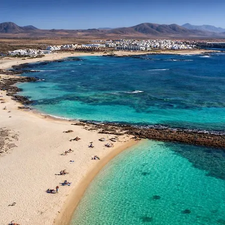 Bay Beachfront By Holidays Corralejo